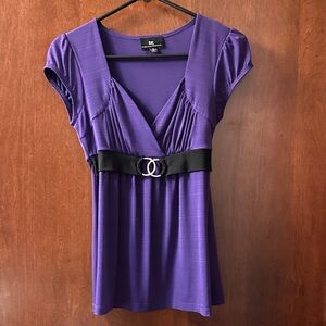 IZ small juniors Cap Sleeve top